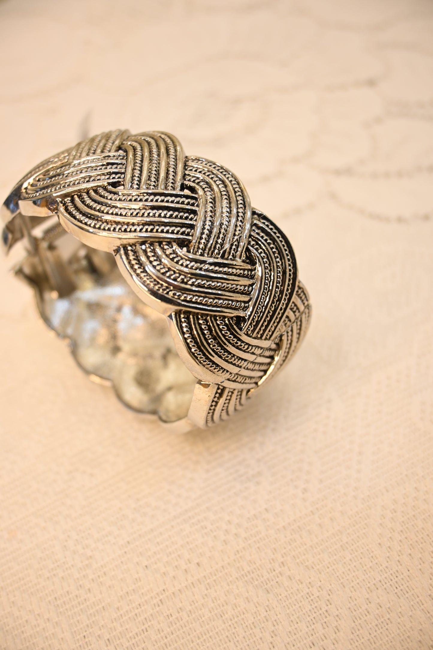 CUFF BRACELET