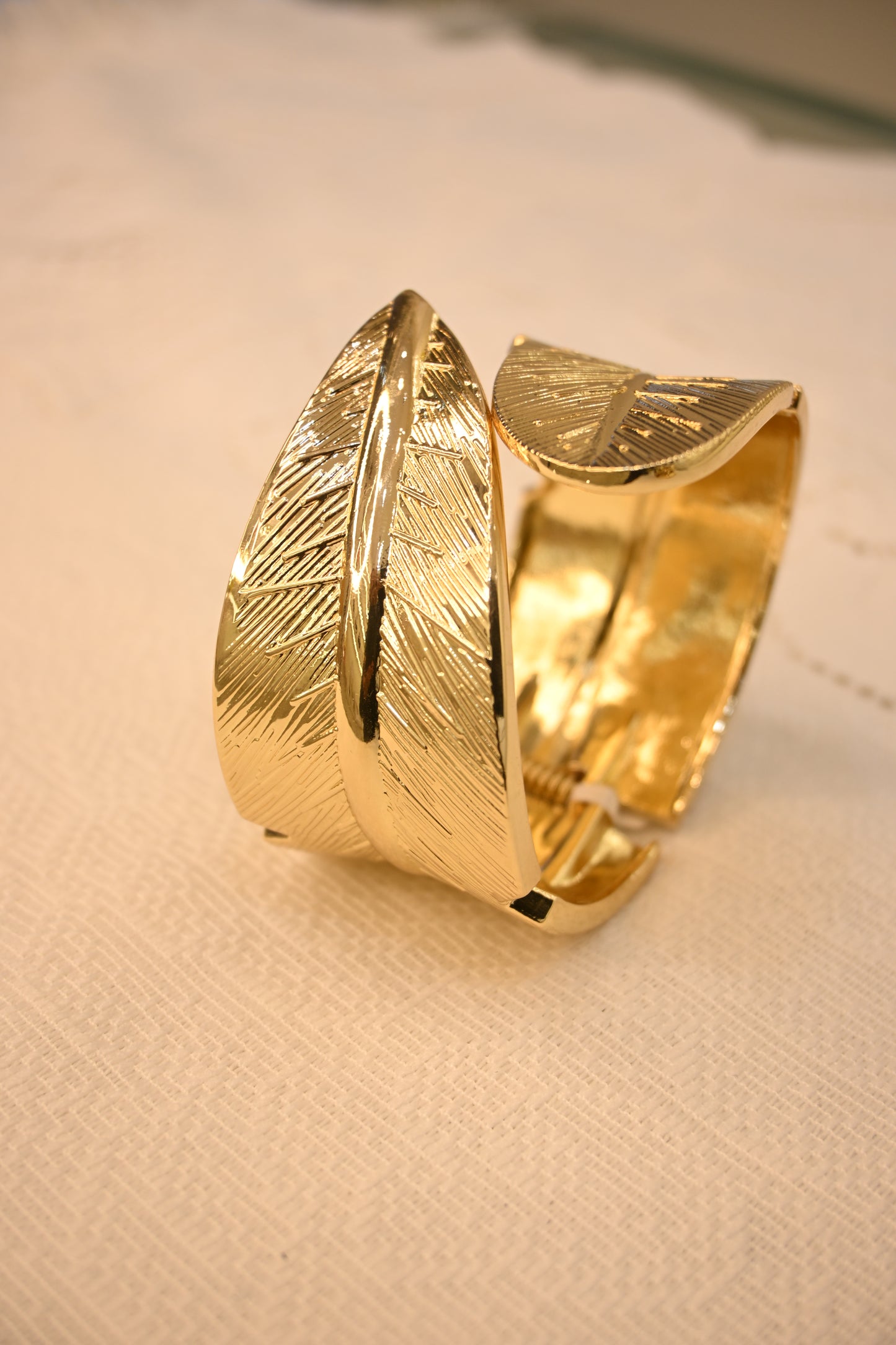 LEAF CUFF BRACELET