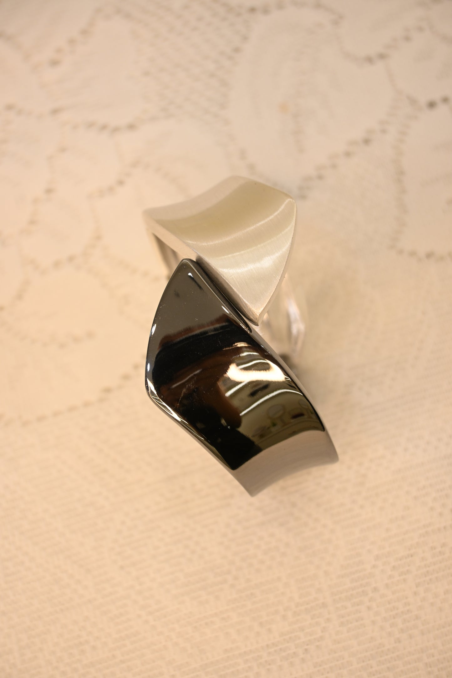 DUAL TONE POLISHED BRACELET