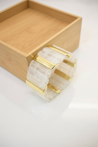 WHITE AND GOLDEN BRACELET