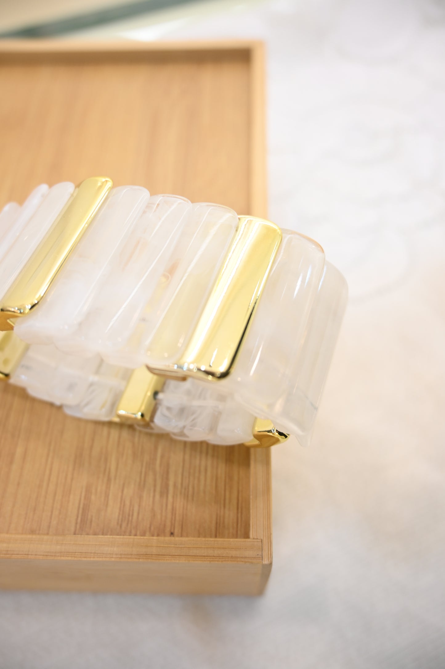 WHITE AND GOLDEN BRACELET