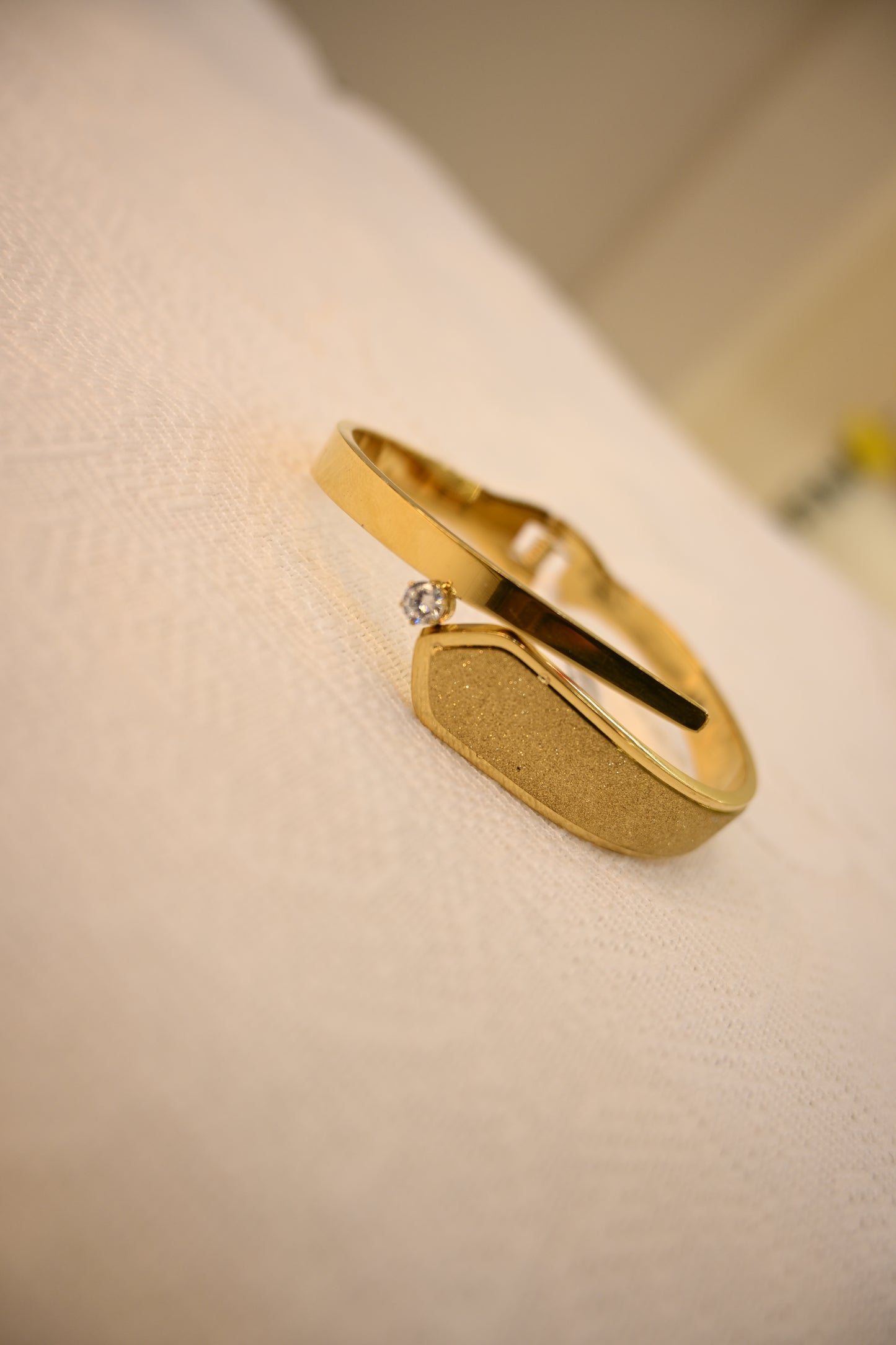 DIAMOND GOLD PLATED BRACELET