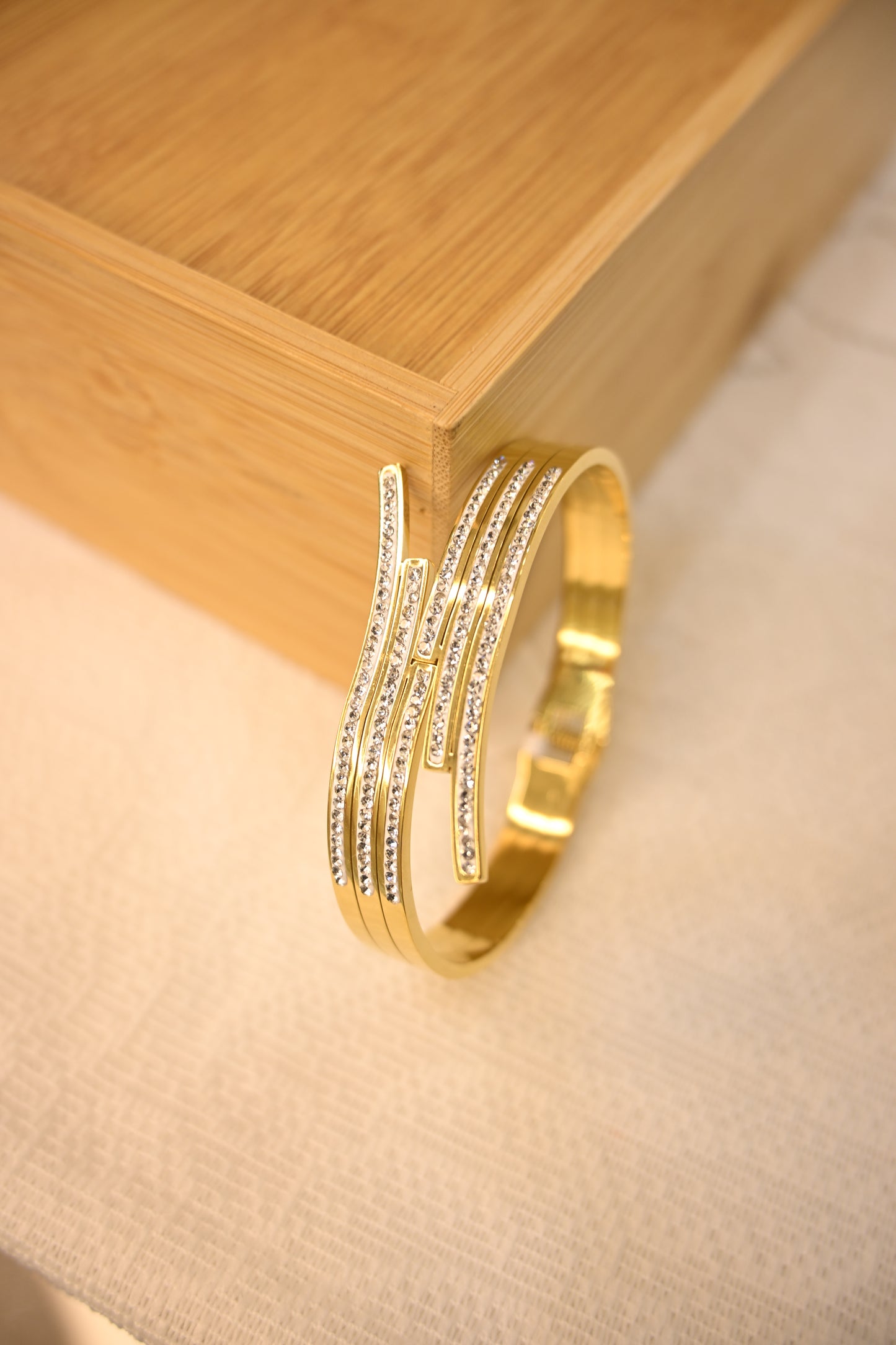 CRYSTAL GOLD PLATED BRACELET