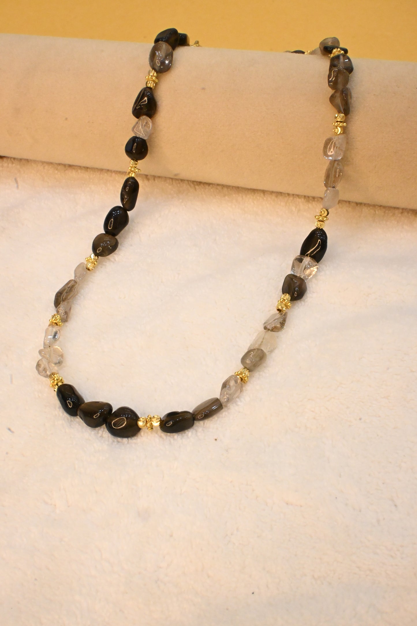 MULTICOLOR BEADS NECKLACE