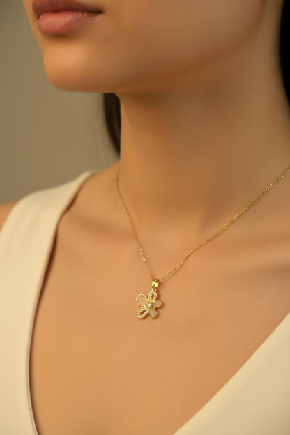 FLOWER ZIRCON PENDANT
